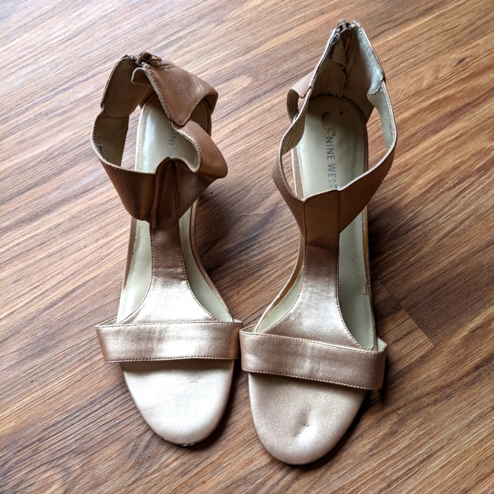 Nine West Gold Leather sandals
